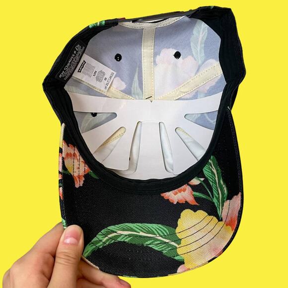 NWT Levi’s Floral Dad Hat - Picture 4 of 4